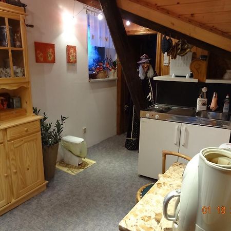 Ferienwohnungen im Fachwerkhaus Quedlinburg Zimmer foto